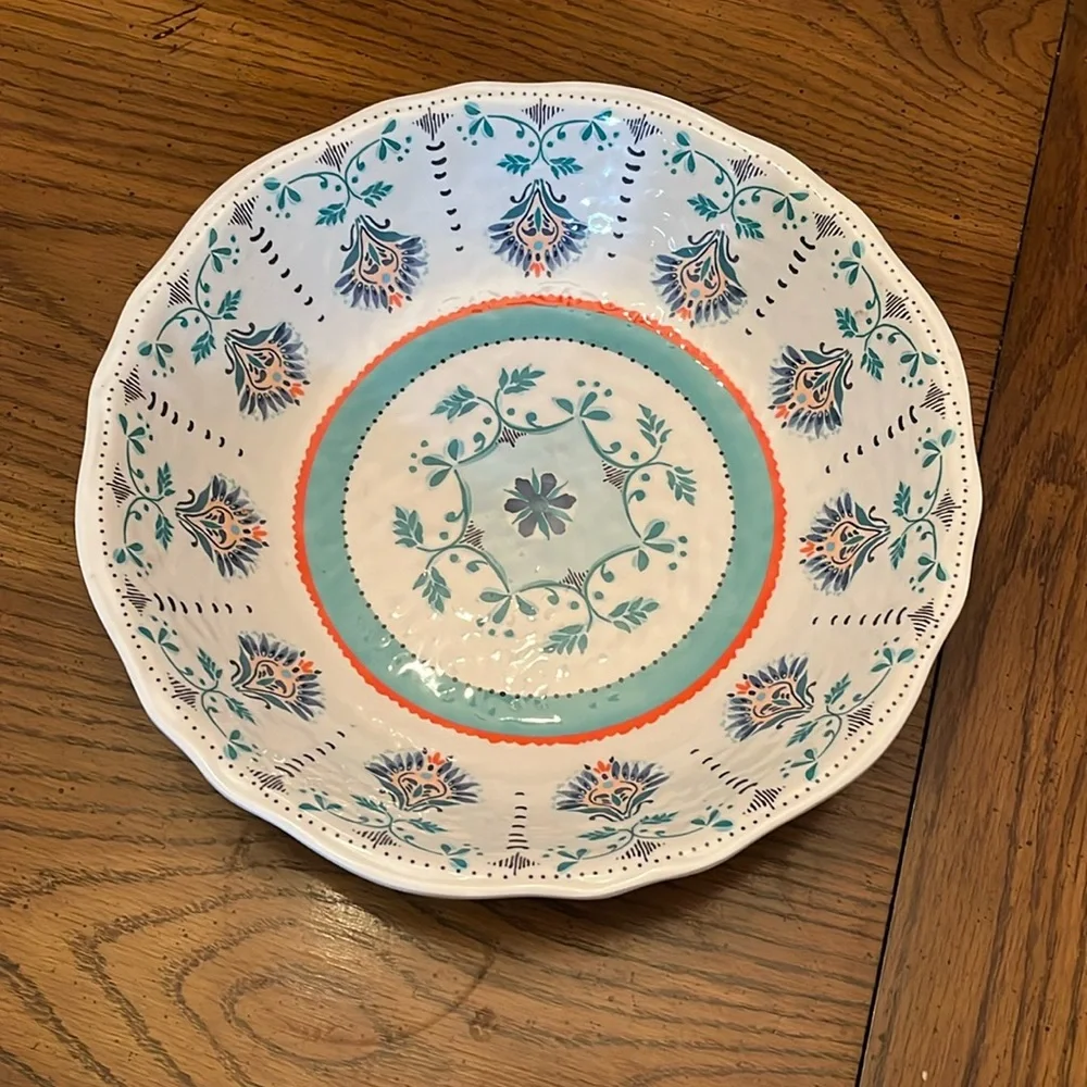 Patina Vie melamine serving bowl, NWOT